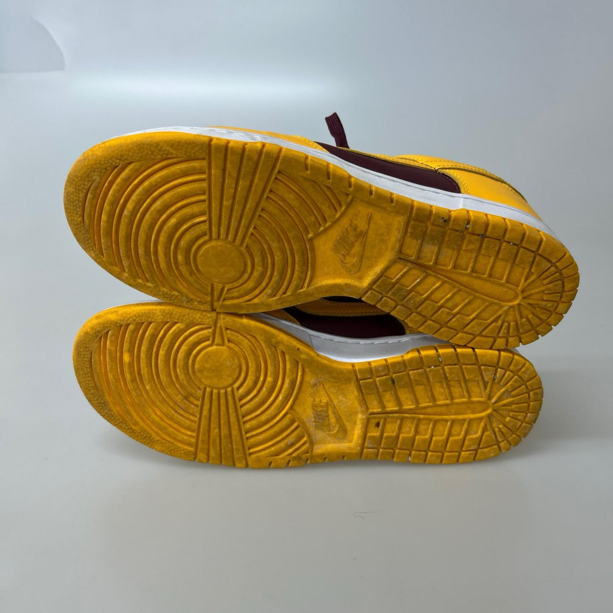 スニーカー Dunk Low Retro Gold and a deep Maroon 28.5cm (US10 1/2 UK10 EU47)