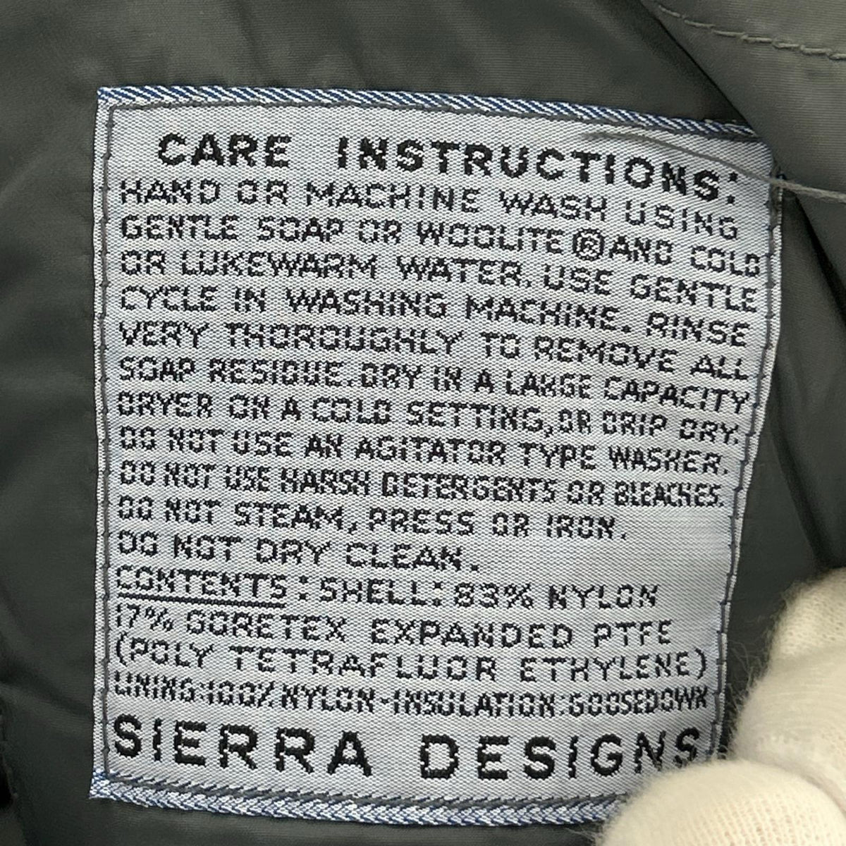 ダウンジャケット ﾀﾞｳﾝｼﾞｬｹｯﾄ GORE-TEX ｸﾞﾚｰ M グレー