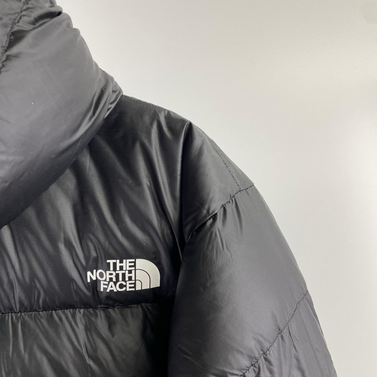 ダウンジャケット ALPINE NUPTSE HD L 黒 L ブラック