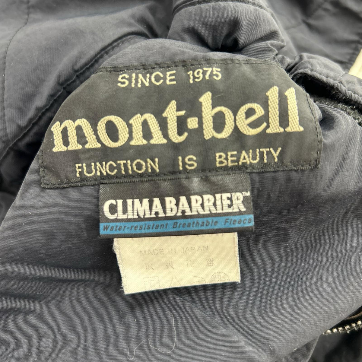 ジャケット mont-bell 90s ｵｰﾊﾞﾙﾛｺﾞ ﾊﾟﾝﾀﾞﾌﾘｰｽ M ホワイト