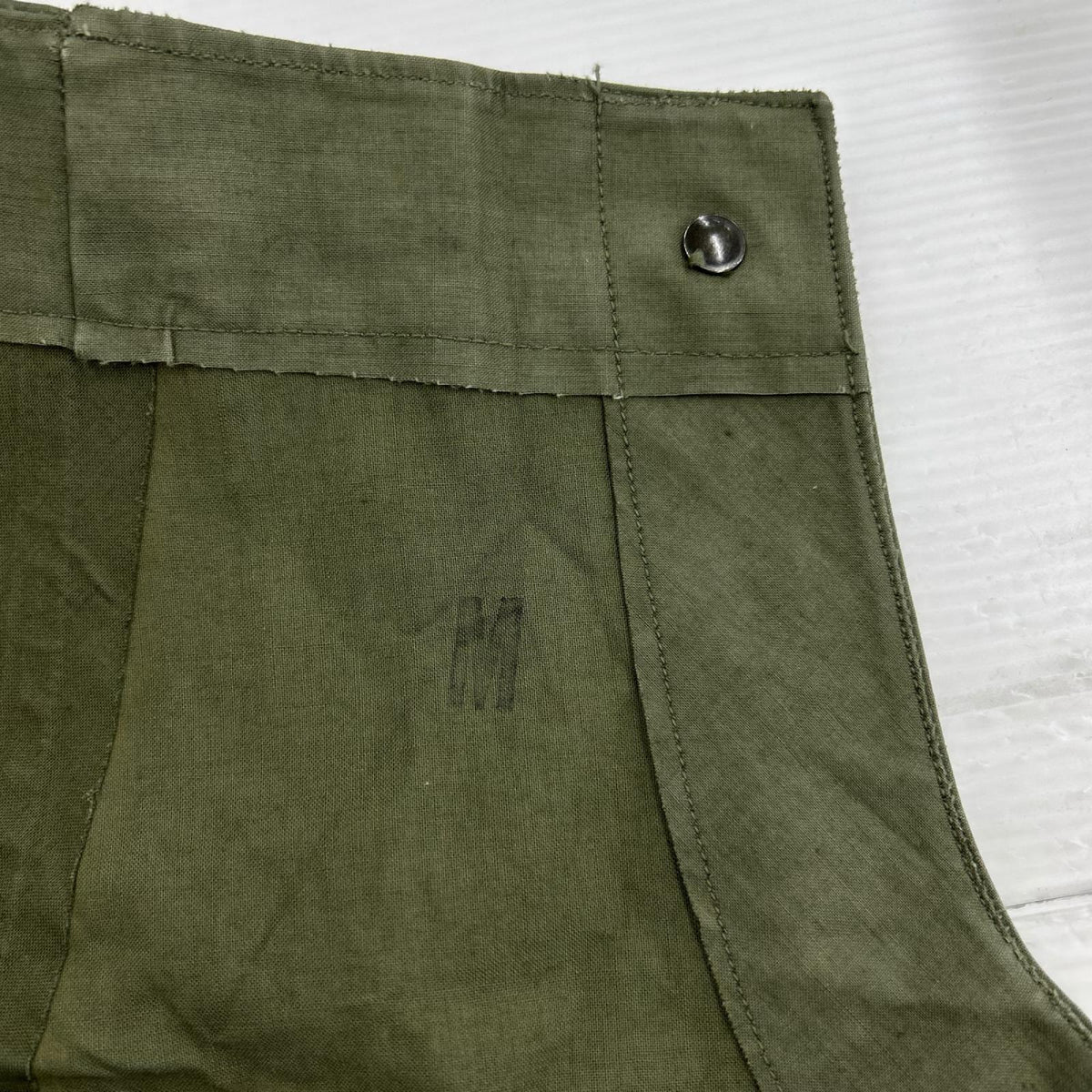 オーバーオール 40s U.S.NAVY N-2 ﾚｲﾝﾃﾞｯｷﾊﾟﾝﾂ グリーン