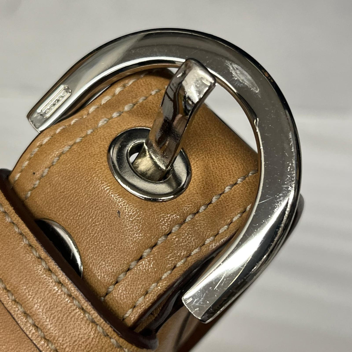 COACH レザーショルダーバッグ 8A01