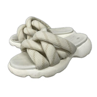 シューズ BELAY KNOT SLIDES (38) 白 ホワイト