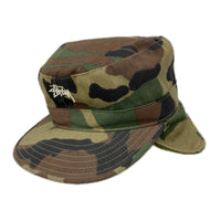 キャップ OLD STUSSY ｶﾓ柄ｲﾔｰﾏﾌｷｬｯﾌﾟ
