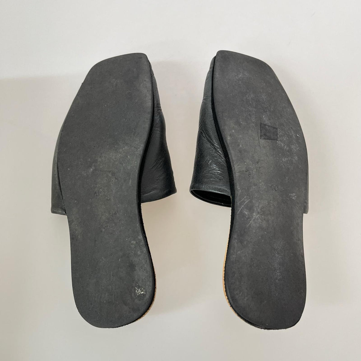 その他靴 Cigarr Slipper BLK (40) A2257CSS 40 ブラック