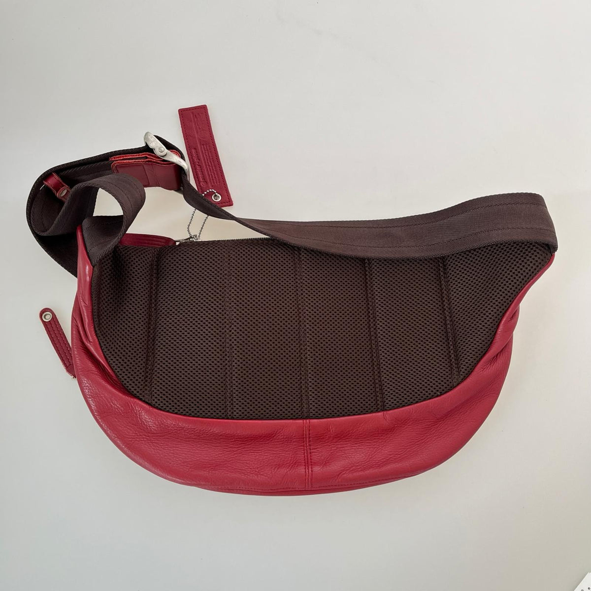 ボディバッグ ﾚｻﾞｰ 赤 レッド