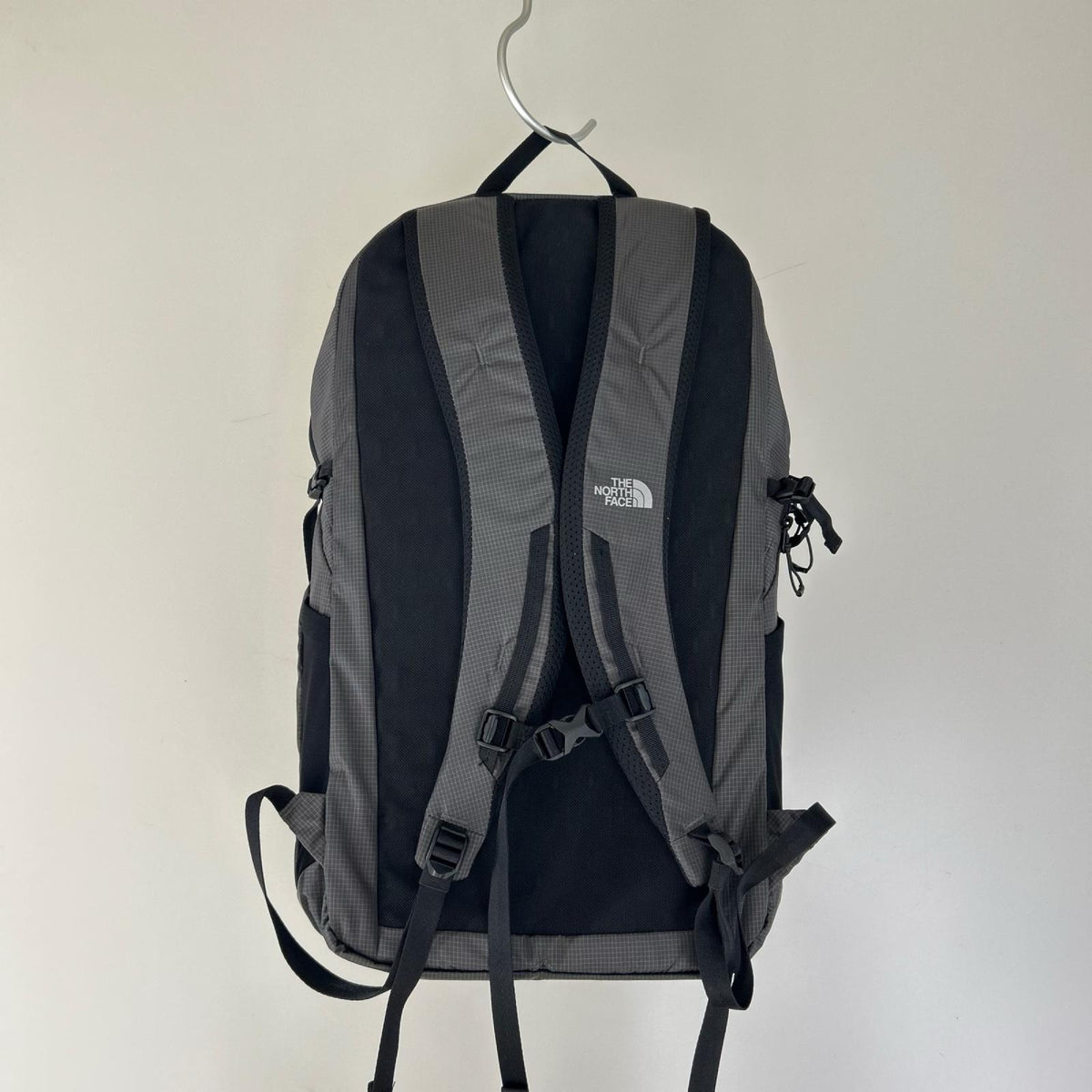 リュック・デイパック Hazy Day pack ﾍｲｼﾞｰﾃﾞｲﾊﾟｯｸ グレー