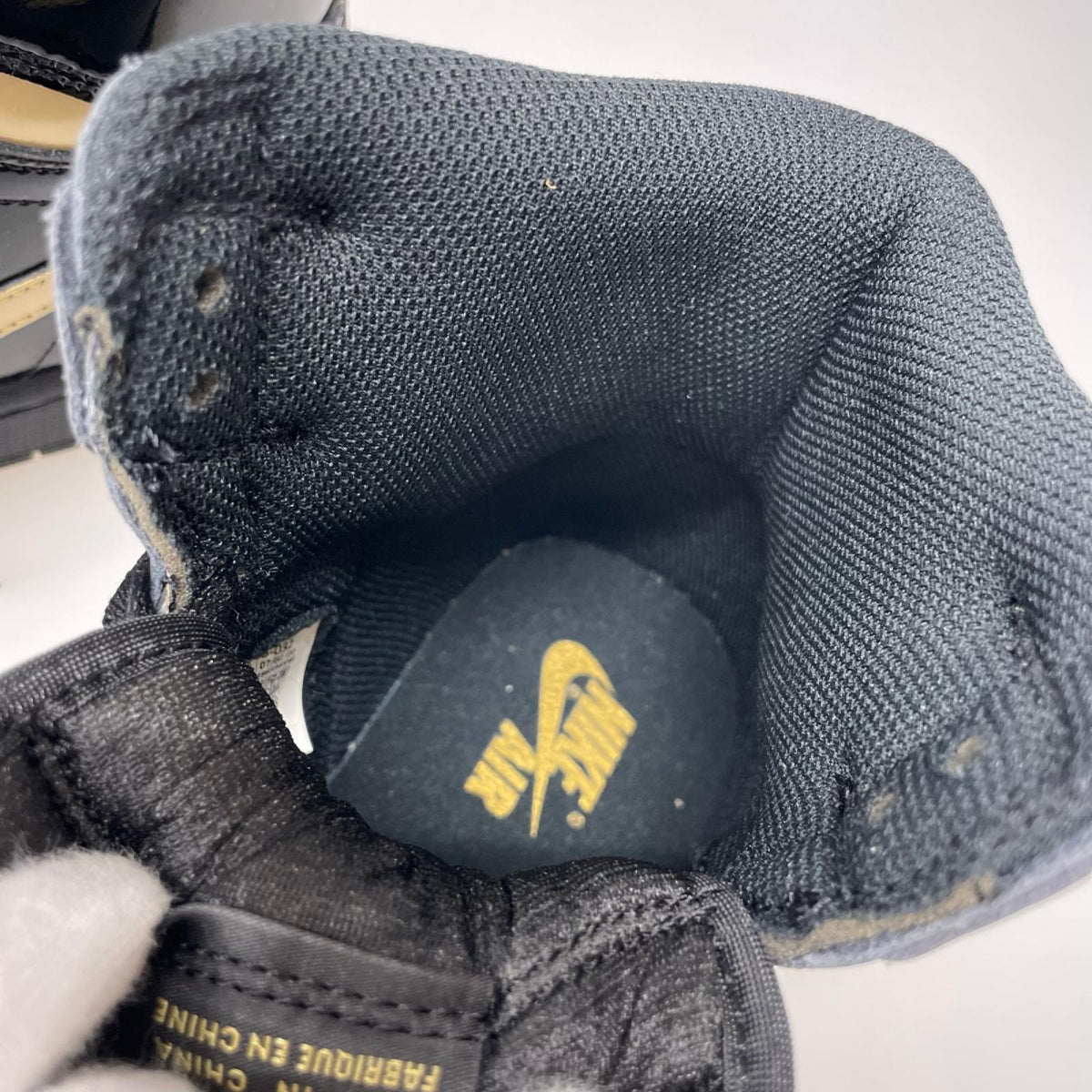 スニーカー AIR JORDAN 1 BLACK METALLIC GOLD 26.0cm 26cm (US8 UK7 1/2 EU42) ブラック