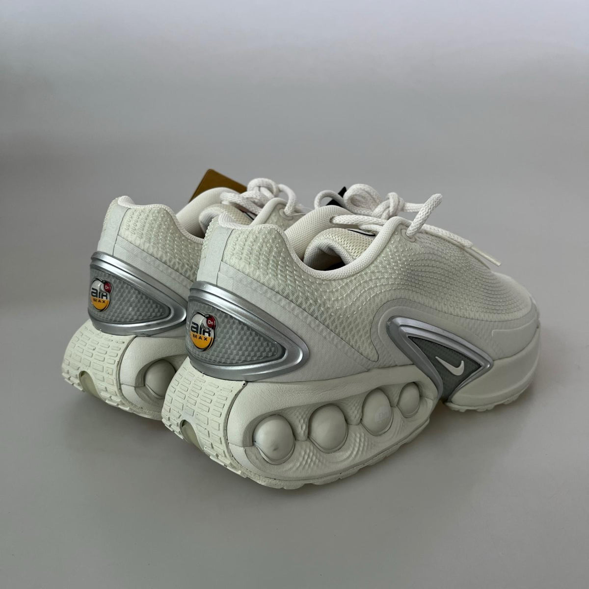 スニーカー AIR MAX DN PHANTOM/PHANTOM-LIGHT BONE 28cm (US10 UK9 1/2 EU46) ホワイト