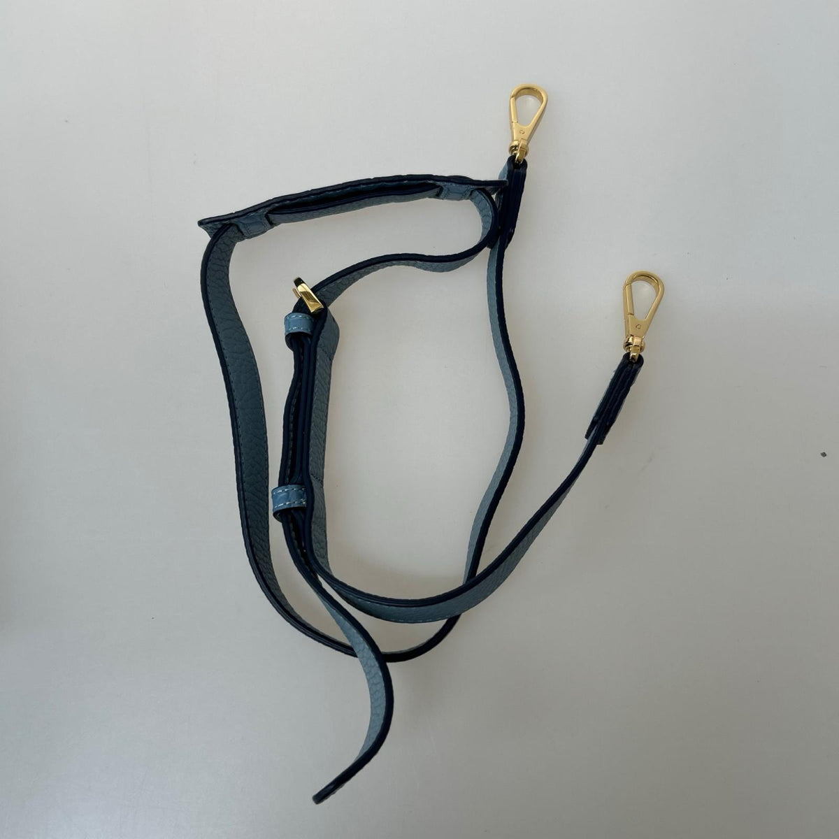 ハンドバッグ COCOCELUX GOLD ﾚｻﾞｰ 青