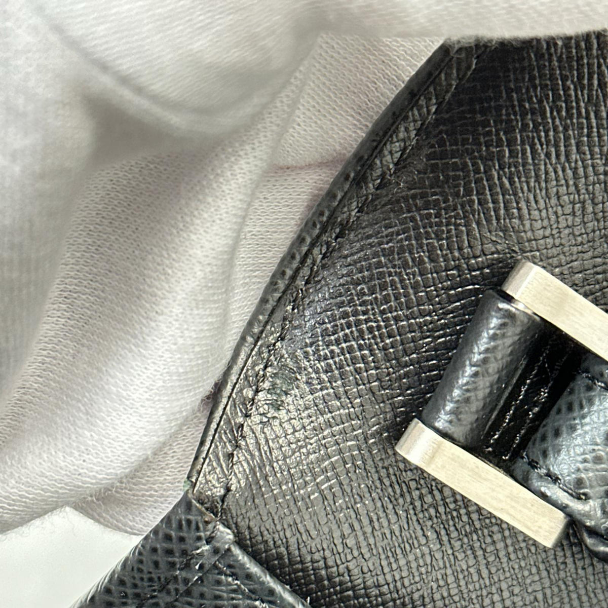 LV M30782 セレンガ タイガ レザークラッチバッグ