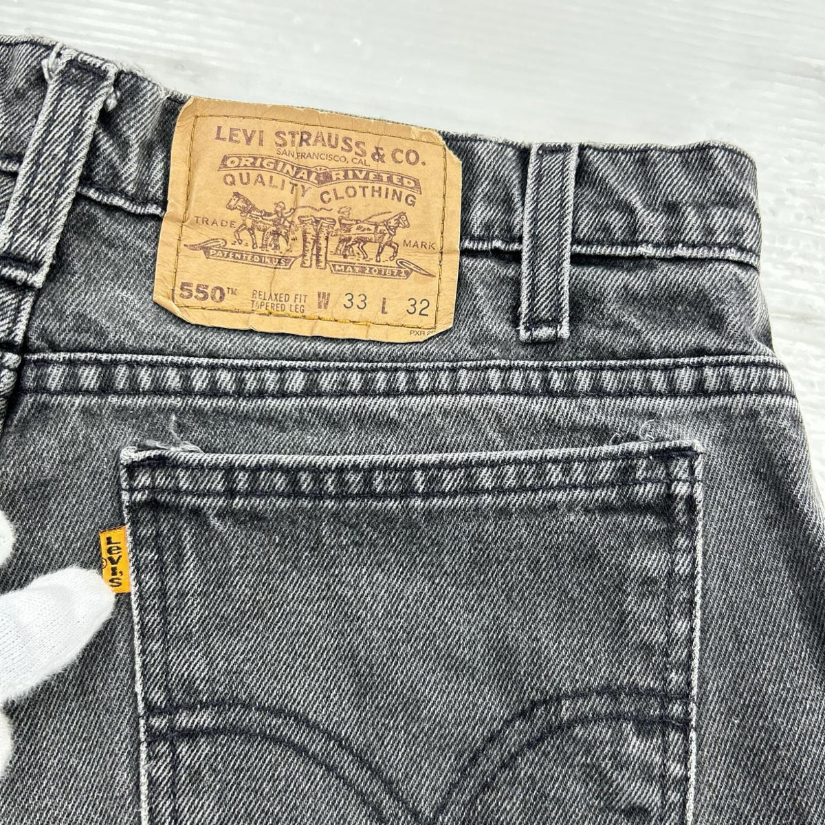 デニムパンツ Levi's ﾌﾞﾗｯｸﾃﾞﾆﾑ 550 (W33L22) 33 ブラック