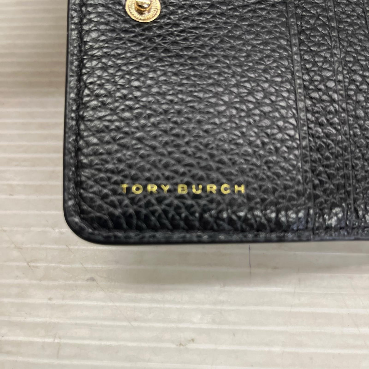 TORY BURCH ラウンドジップ 財布 黒