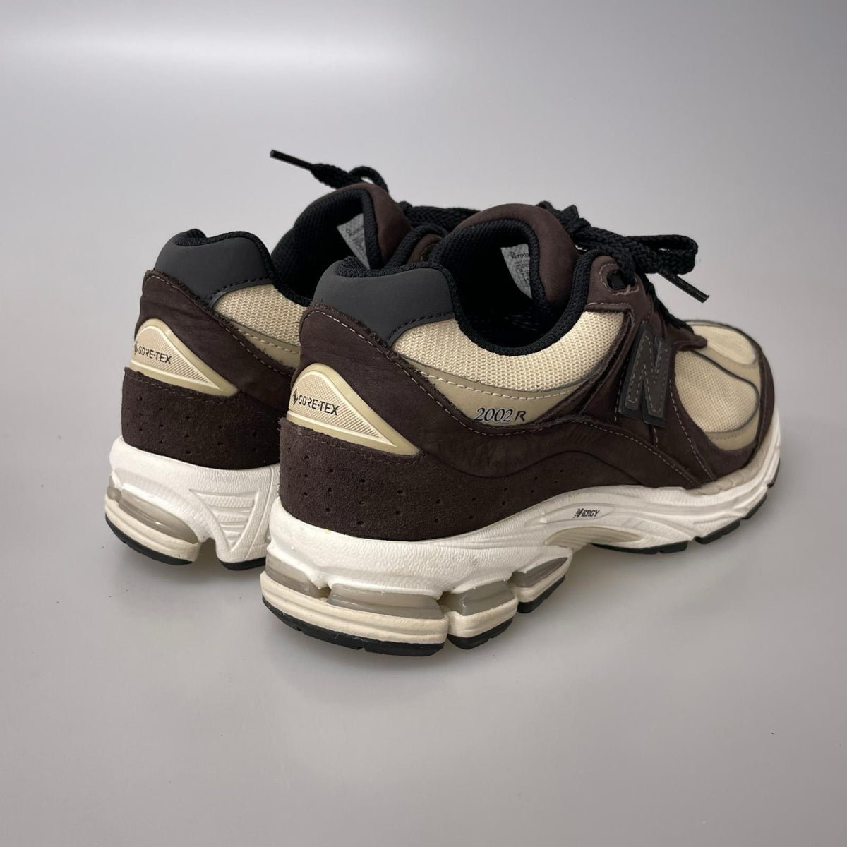 スニーカー M2002RXQ GORE-TEX BROWN 26.0cm 26cm (US8 UK7 1/2 EU42) ブラウン