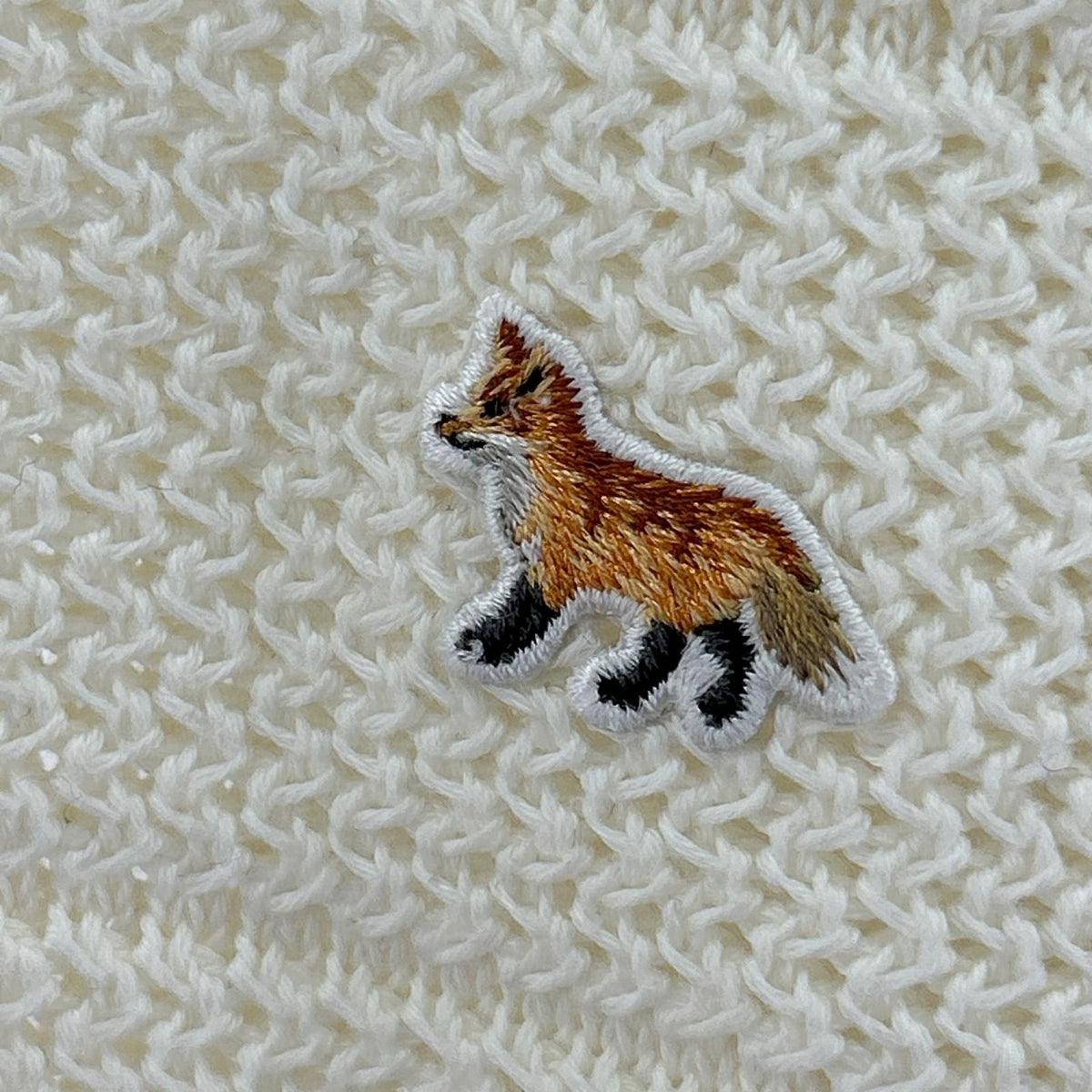 ニット ﾛｺﾞ刺繍 白 (XS) ホワイト