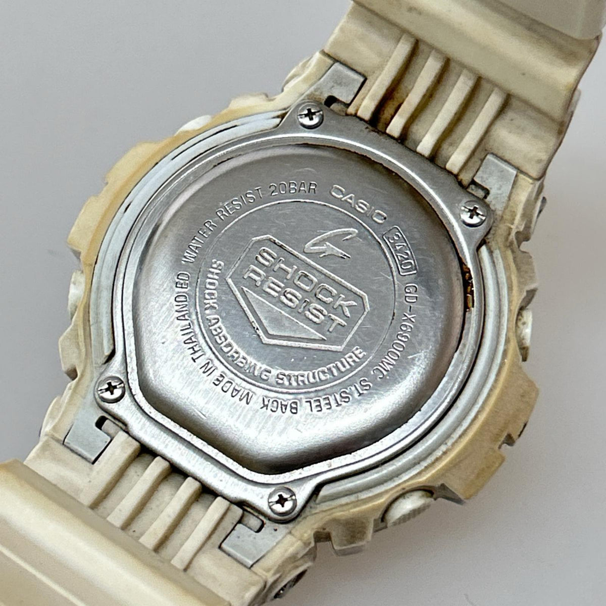 腕時計 GD-X6900MC ホワイト