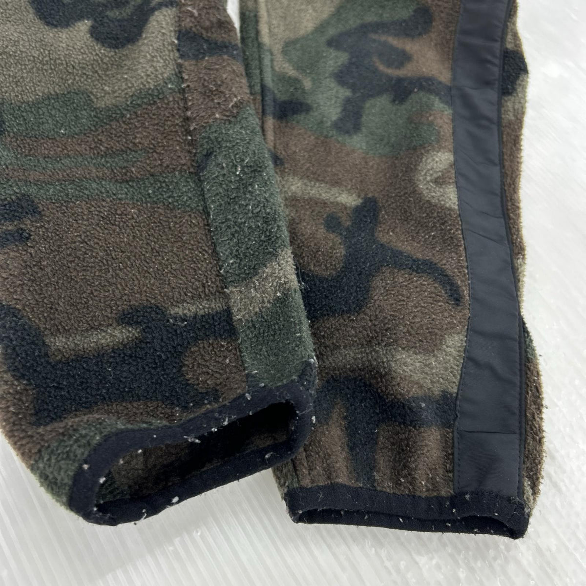 ジャケット FLEECE ZIP PARKA BIG LOGO 迷彩 (L) L