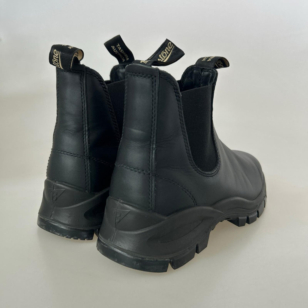 ブーツ Blundstone ｻｲﾄﾞｺﾞｱ ﾁｪﾙｼｰﾌﾞｰﾂ 黒 8 ブラック