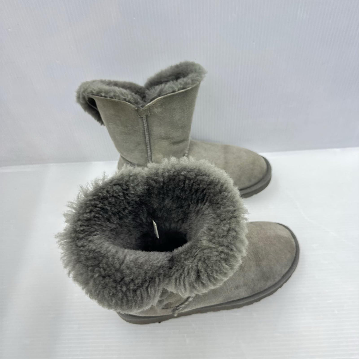 ブーツ ﾑｰﾄﾝﾌﾞｰﾂ GRY 23 23cm (US5 UK4 1/2 EU36)