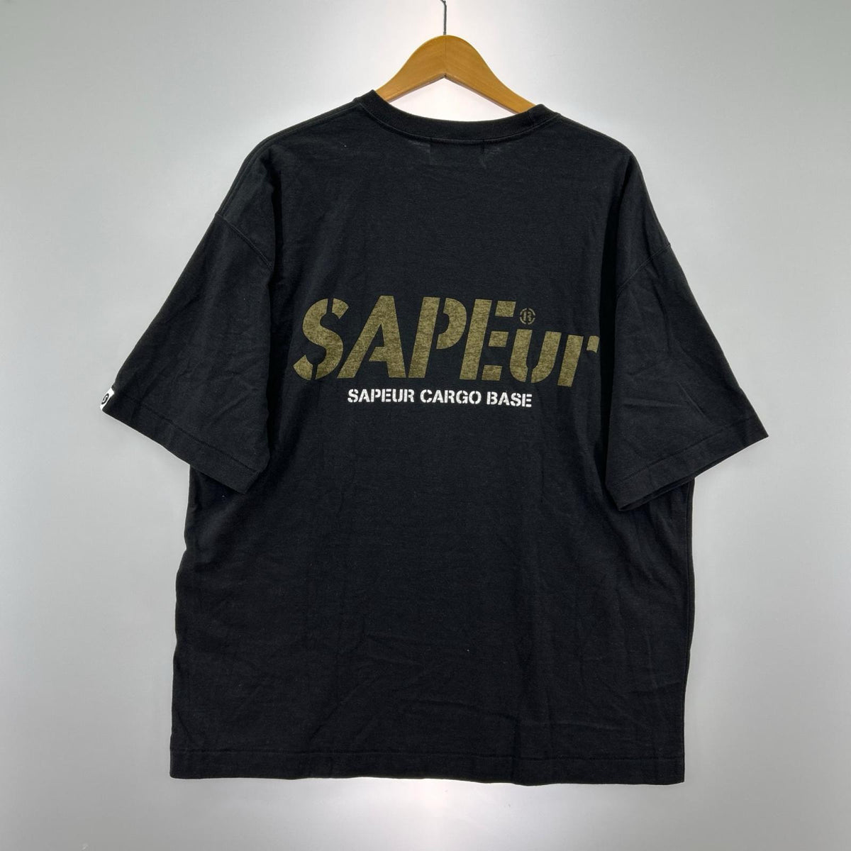 半袖Ｔシャツ WOLF BASE CARGO SERVICE T/ﾌﾞﾗｯｸ L ブラック