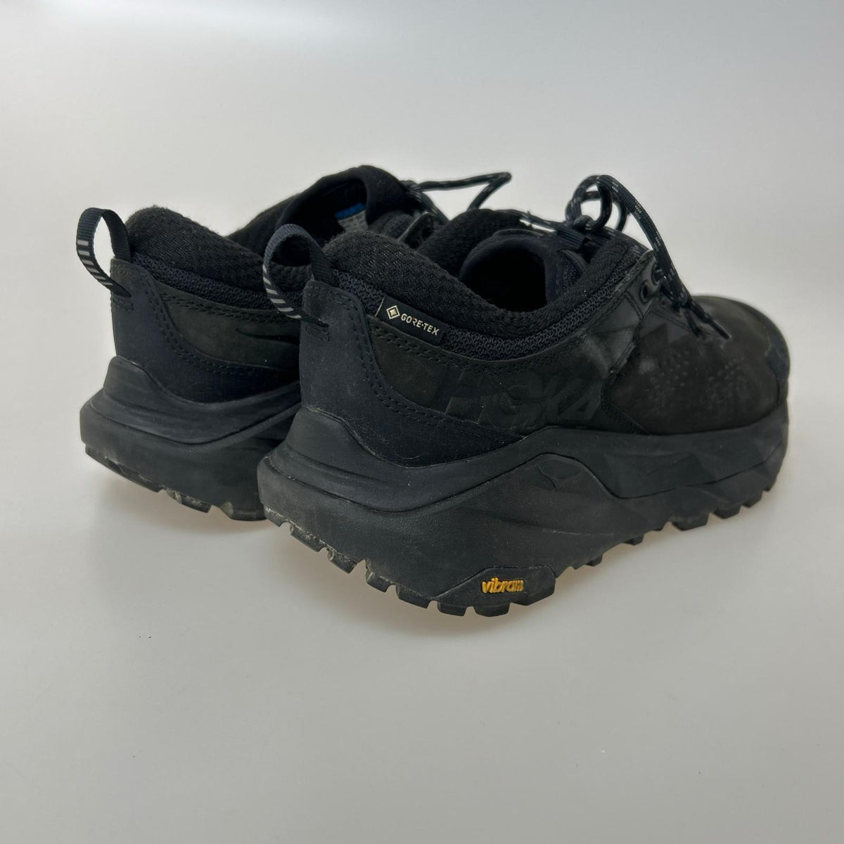 スニーカー KAHA LOW GTX GORE-TEX（27.5） 27.5cm (US9 1/2 UK9 EU45) ブラック