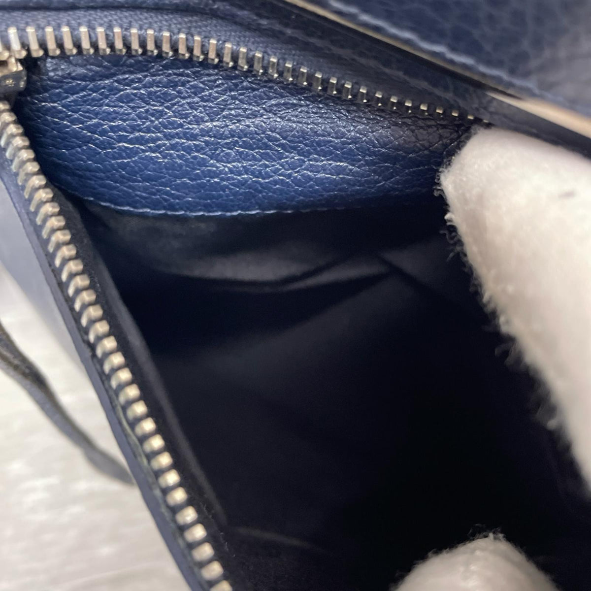 BALENCIAGA  メタリック  エッジ  エンベロープ　ストラップ  バッグ　 390167