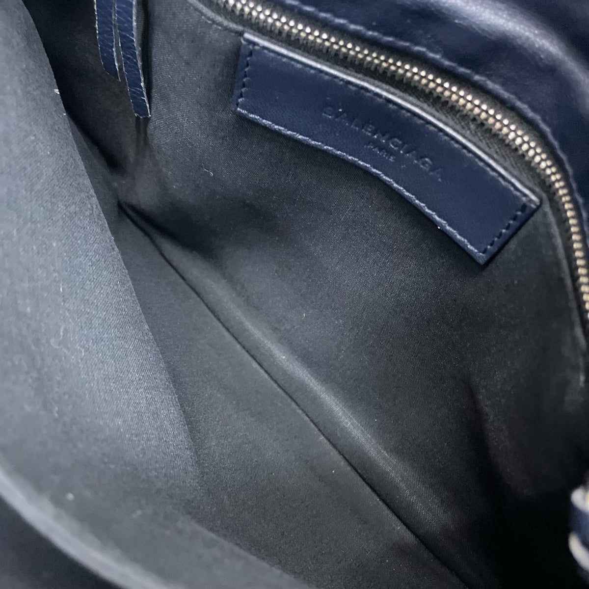 BALENCIAGA  メタリック  エッジ  エンベロープ　ストラップ  バッグ　 390167