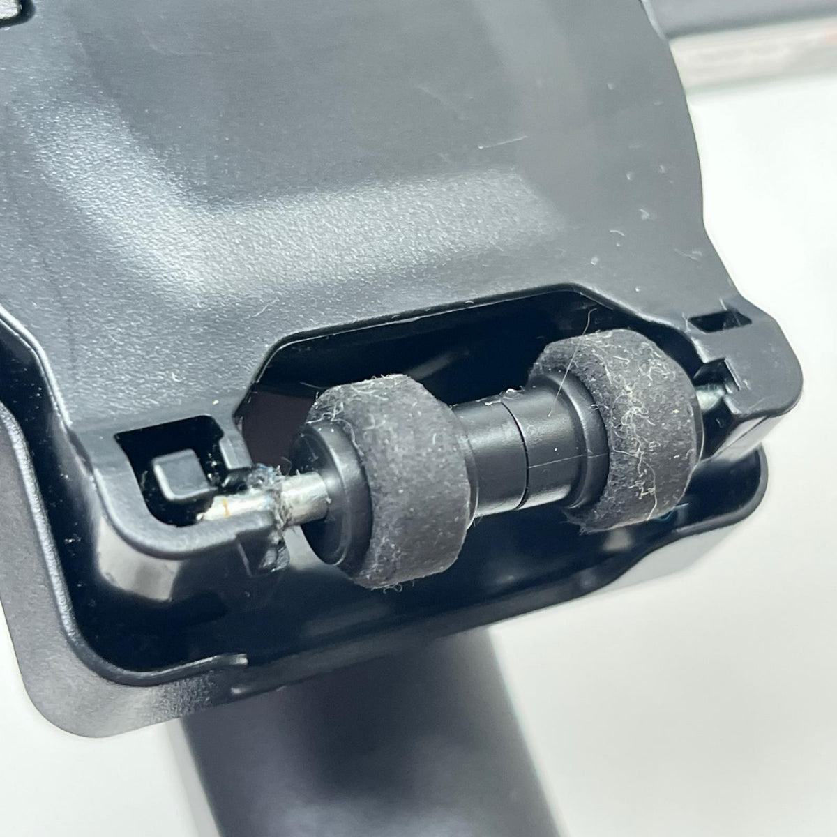 SHARP　充電式掃除機 EC-SR10-B シャープ 掃除機
