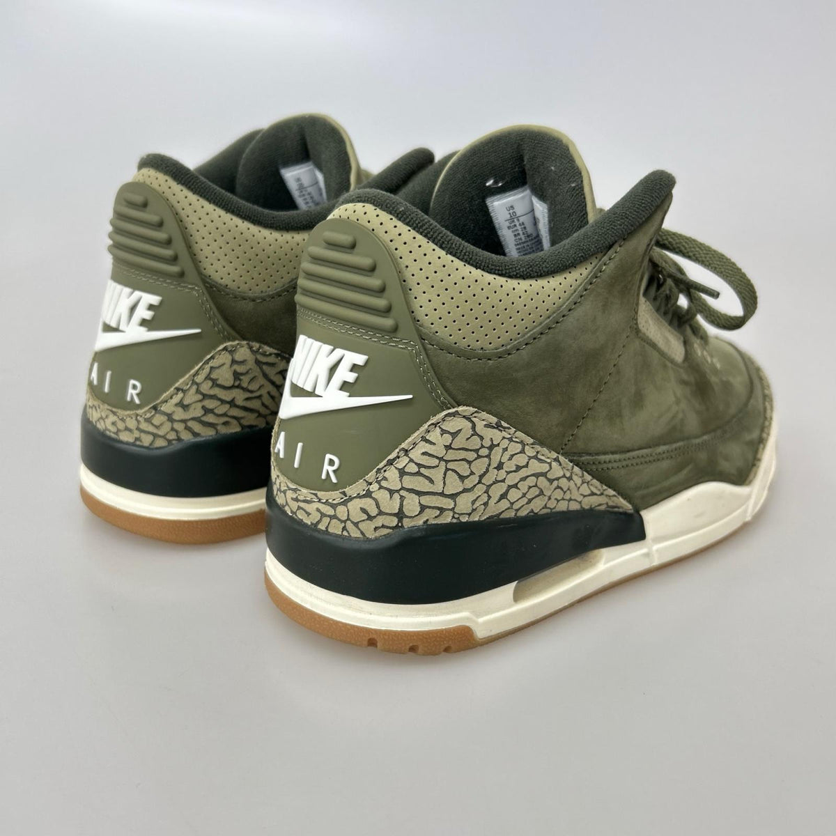 スニーカー air jordan 3 retro Family Affair 28cm (US10 UK9 1/2 EU46) カーキ