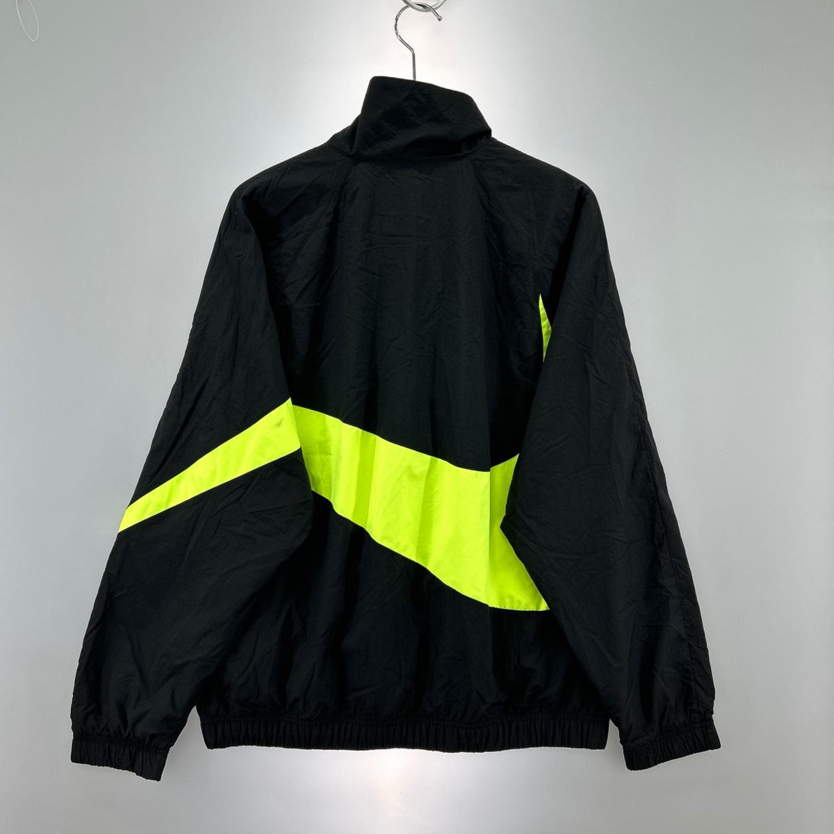 ブルゾン CITY NEON M ブラック