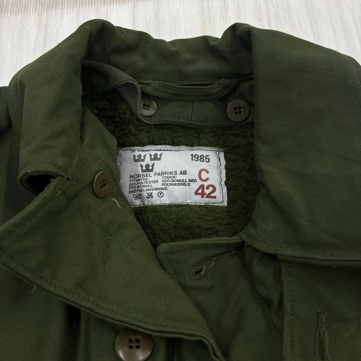 ジャケット 85年 ｽｳｪｰﾃﾞﾝ軍 M-59 ﾌｨｰﾙﾄﾞｺｰﾄ ｶｰｷ (42) 42 カーキ