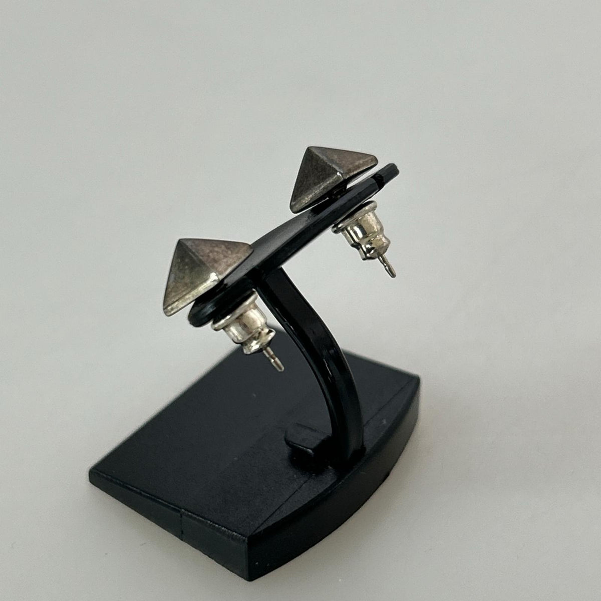 その他アクセサリー 01231QA03906 SV925 ｽﾀｯｽﾞﾋﾟｱｽ シルバー