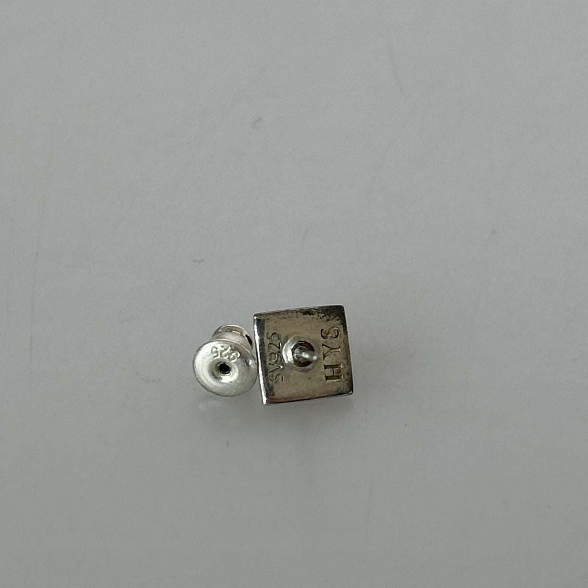 その他アクセサリー 01231QA03906 SV925 ｽﾀｯｽﾞﾋﾟｱｽ シルバー