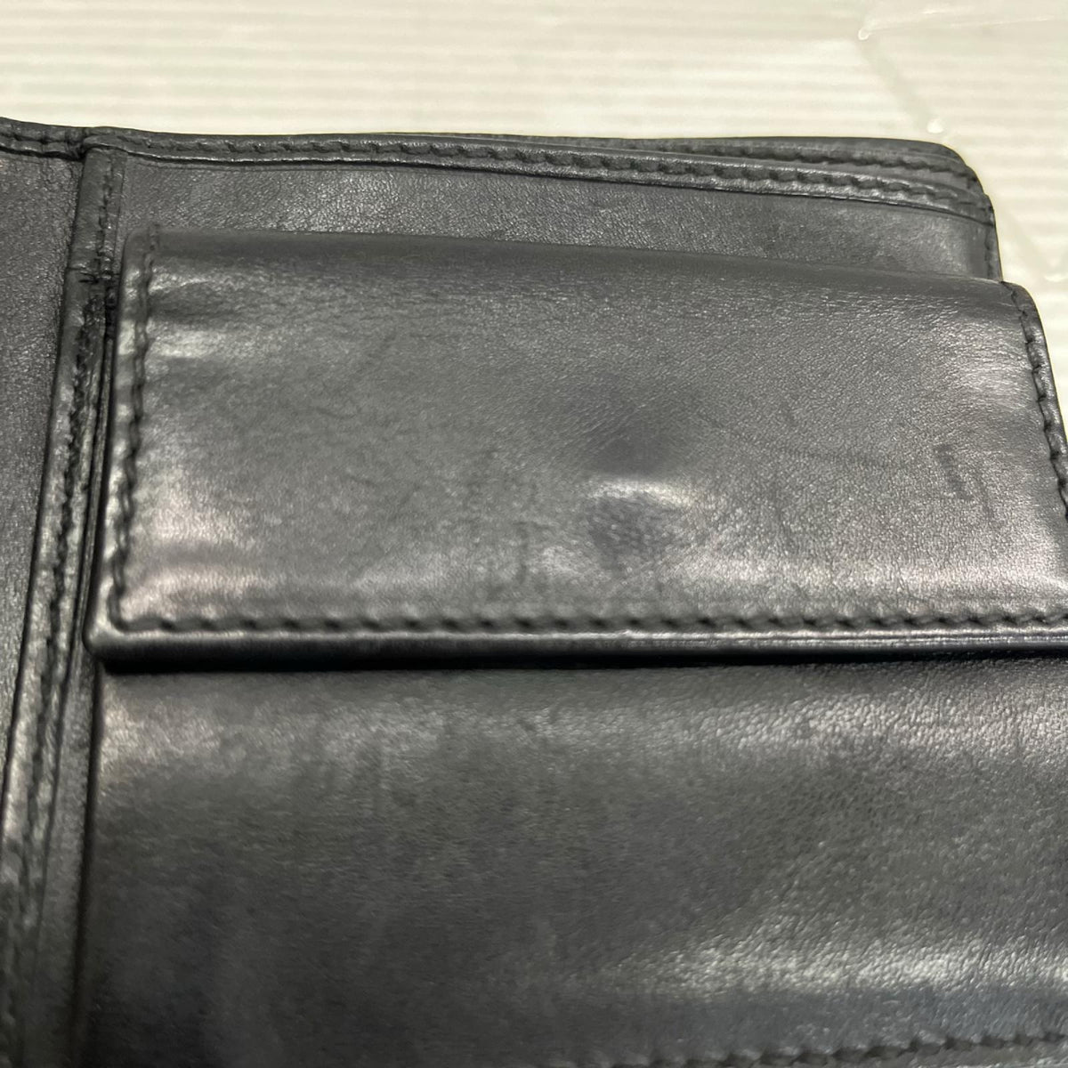 GUCCI/146223/ｼﾏ/ｺﾝﾊﾟｸﾄｳｫﾚｯﾄ/黒