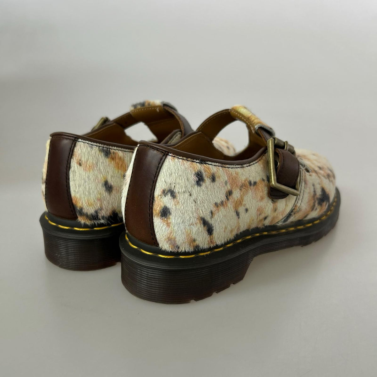 シューズ T-BAR Shoe ﾍｱｵﾝﾚｻﾞｰ ﾊﾗｺ UK7 マルチカラー