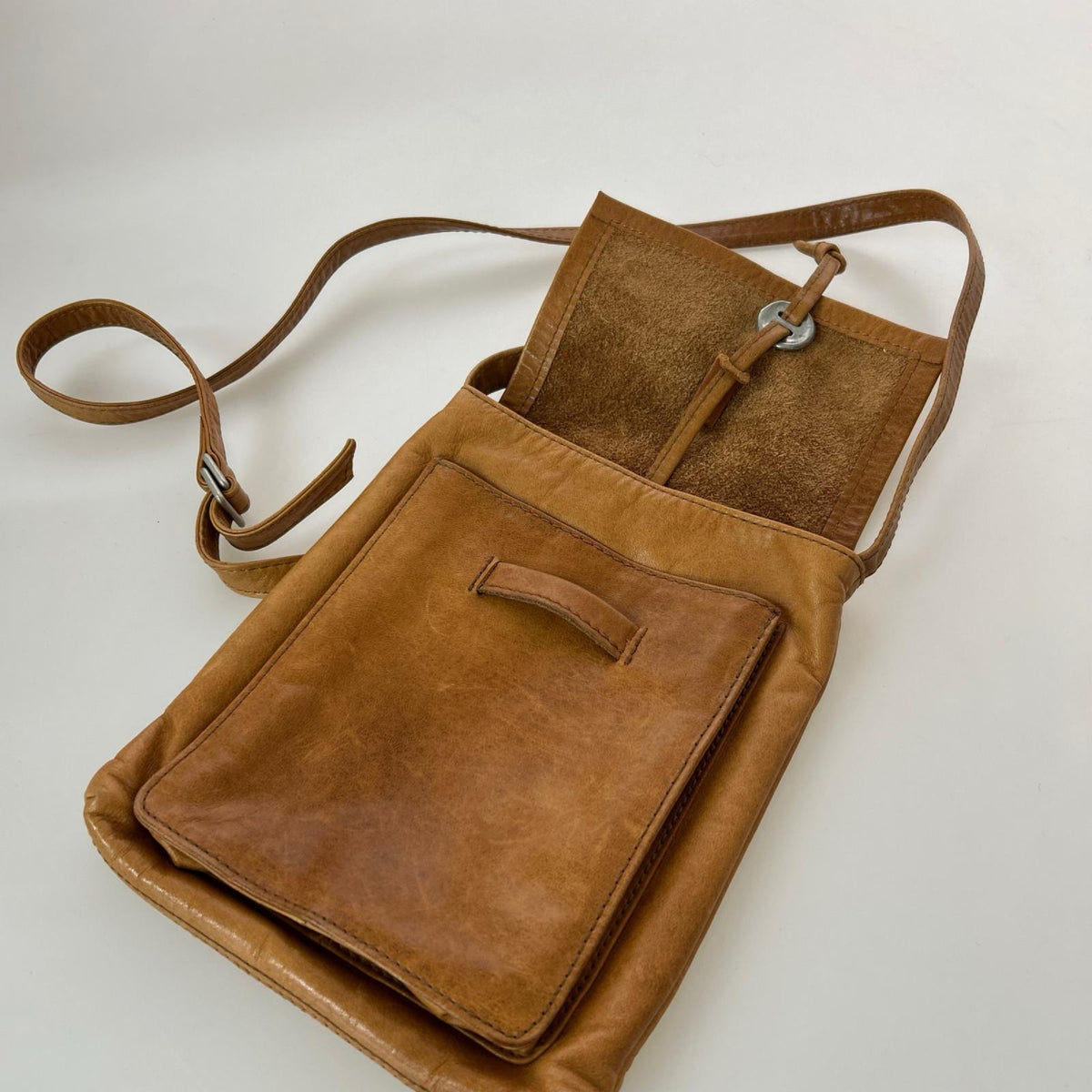 ショルダーバッグ INDEED PEWTER レザーショルダー ブラウン