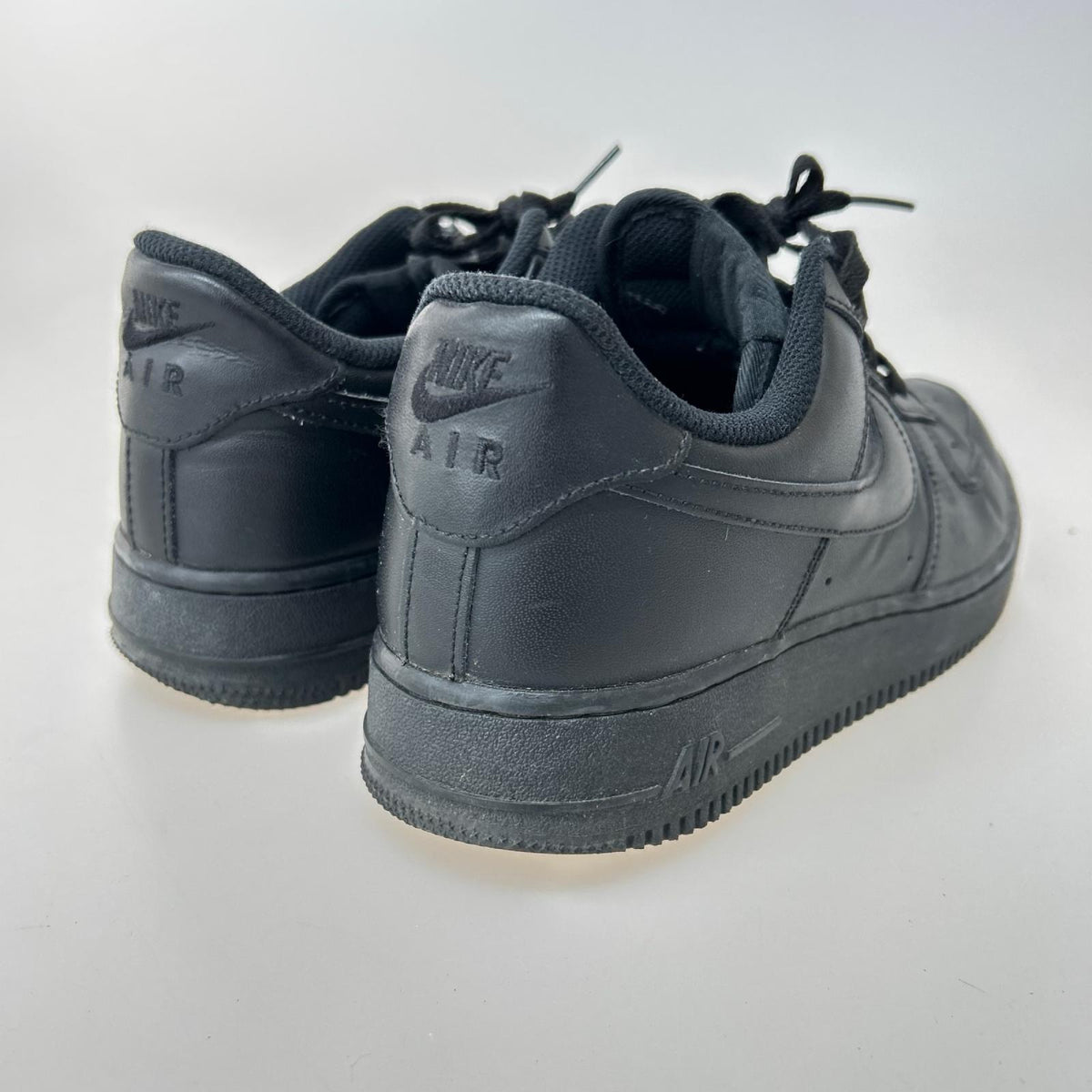スニーカー AIR FORCE 1 26.0cm 26cm (US8 UK7 1/2 EU42) ブラック