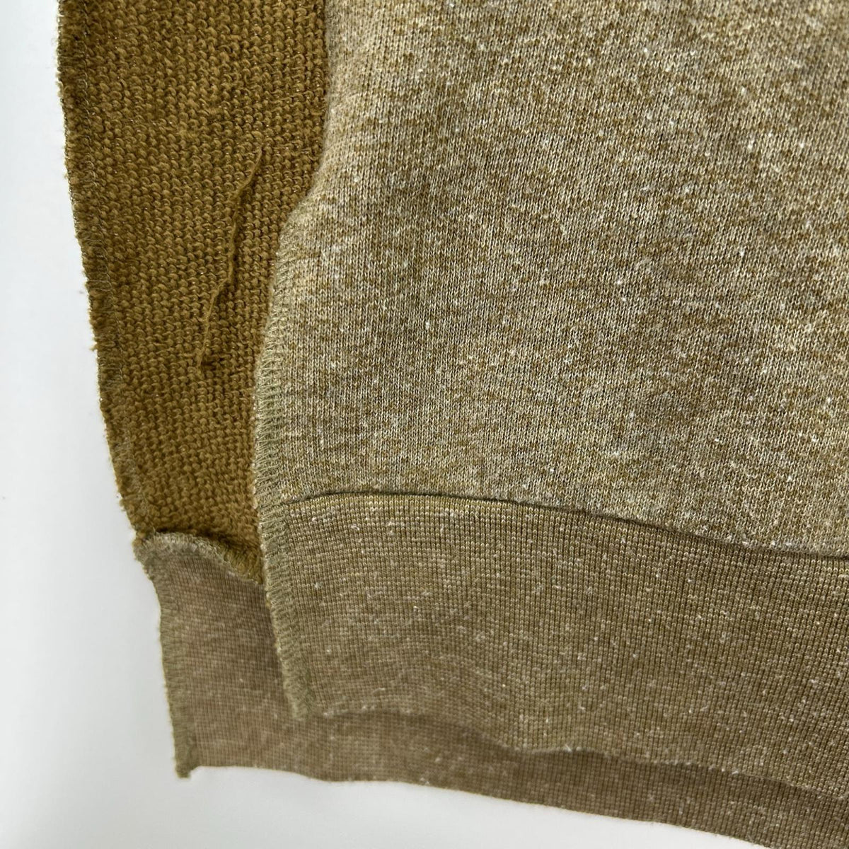 その他トップス DRIES VAN NOTEN ｻｲﾄﾞｽﾘｯﾄ ﾌﾟﾙｵｰﾊﾞｰﾍﾞｽﾄ