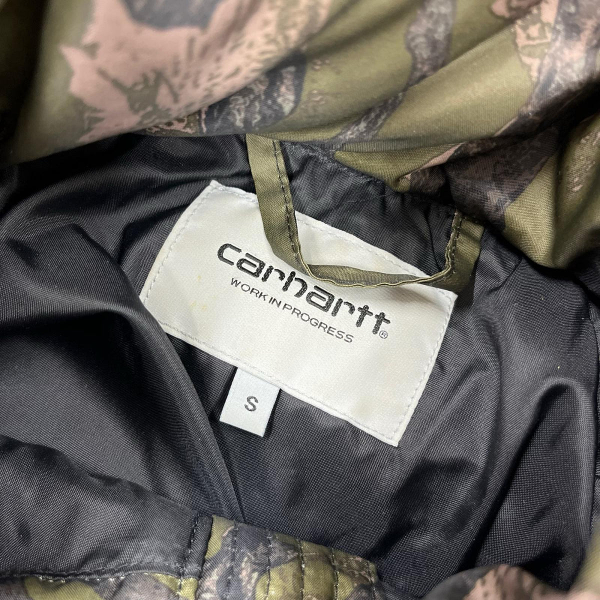ダウンジャケット jones pullover ｶﾓ柄 S マルチカラー