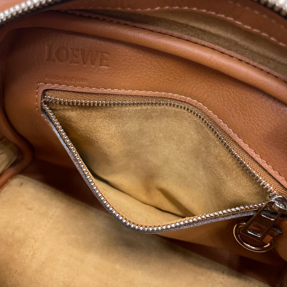 LOEWE  アマソナ75 スモール　2wayバッグ