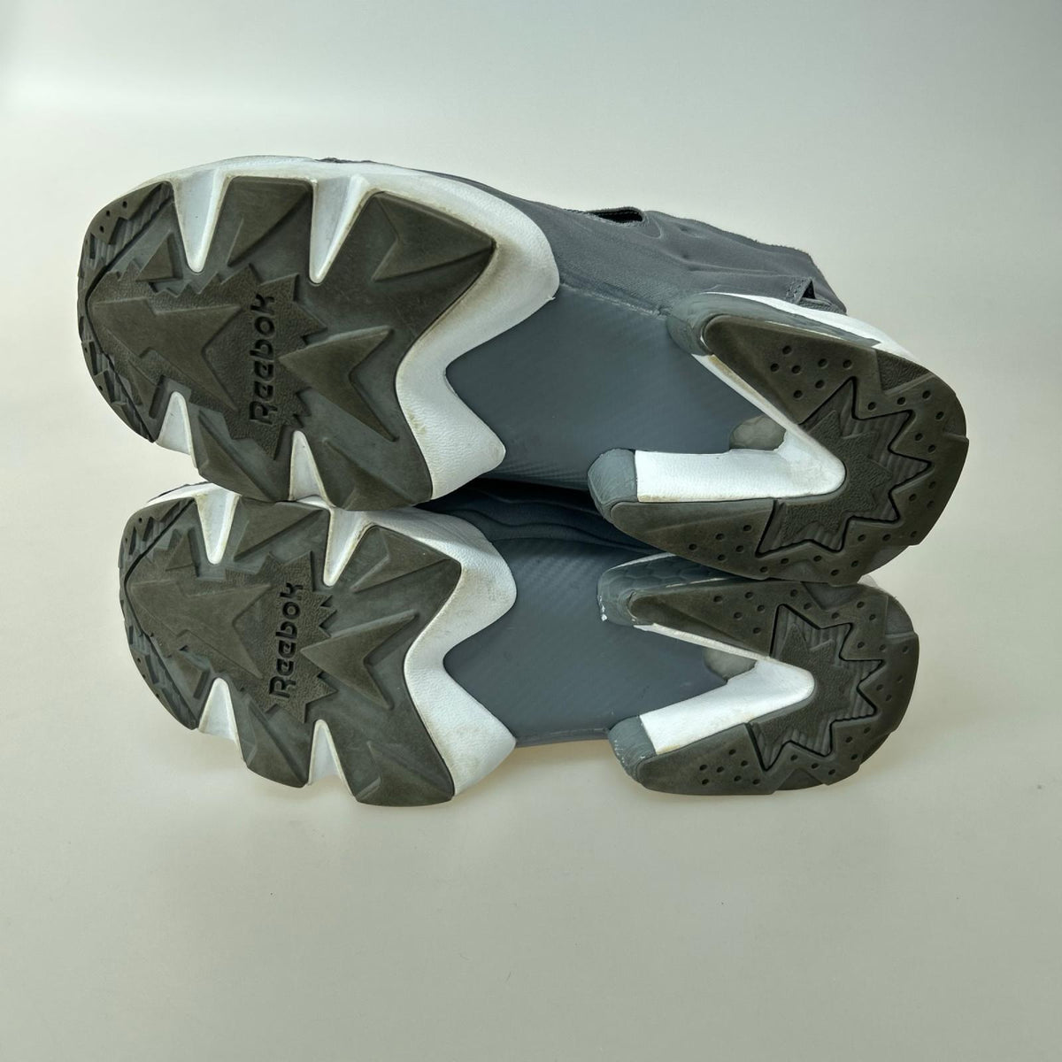 スニーカー FZ4430 INSTAPUMP FURY 26cm 26cm (US8 UK7 1/2 EU42) グレー