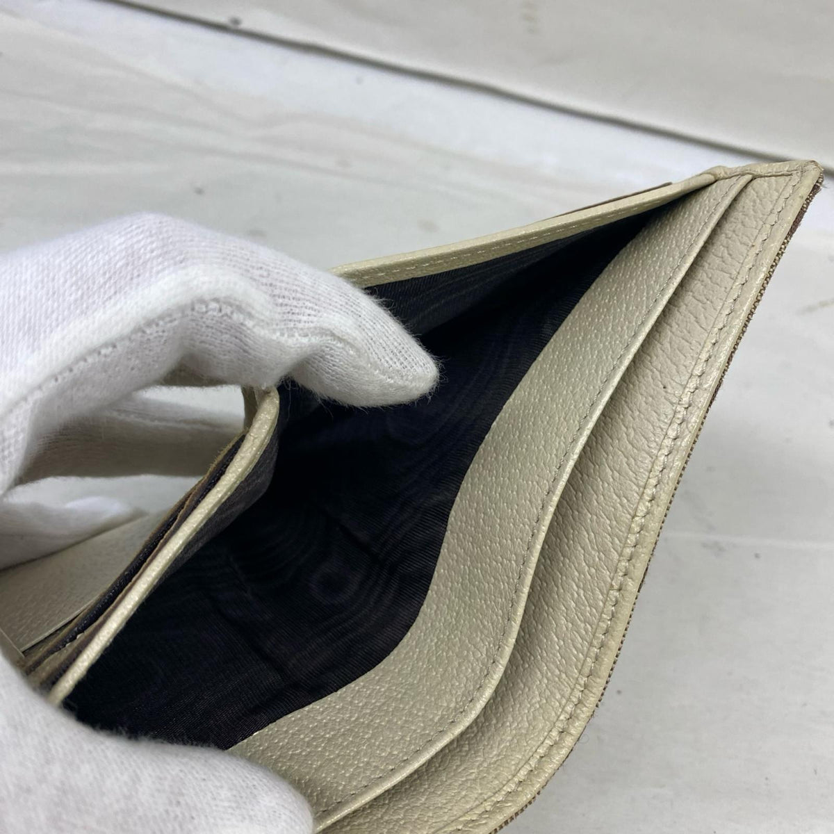 GUCCI/120932/ｺﾝﾊﾟｸﾄｳｫﾚｯﾄ