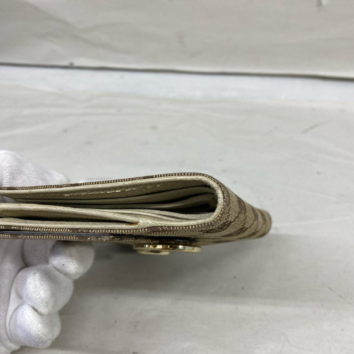 GUCCI/120932/ｺﾝﾊﾟｸﾄｳｫﾚｯﾄ