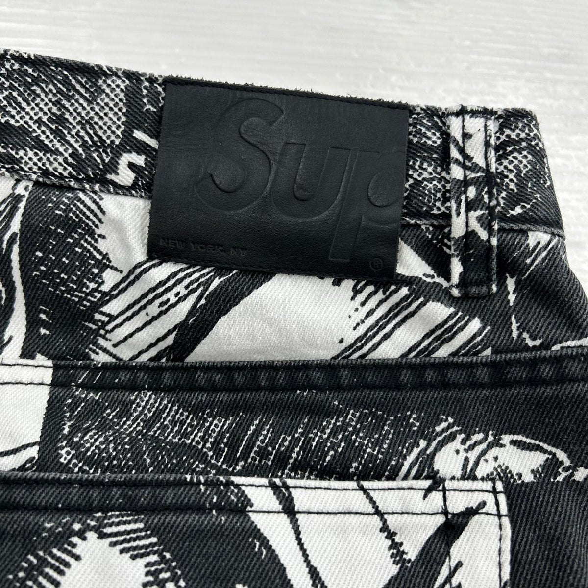 デニムパンツ ｘThe Crow Regular Jean 34