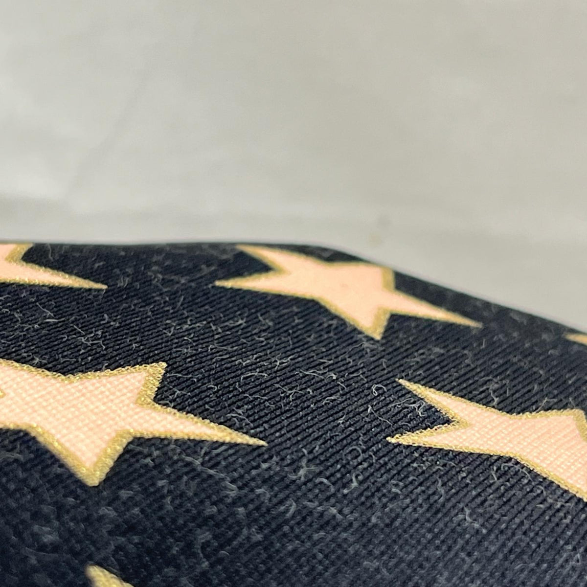 GUCCI/Technical jersey shorts with stars M 705299