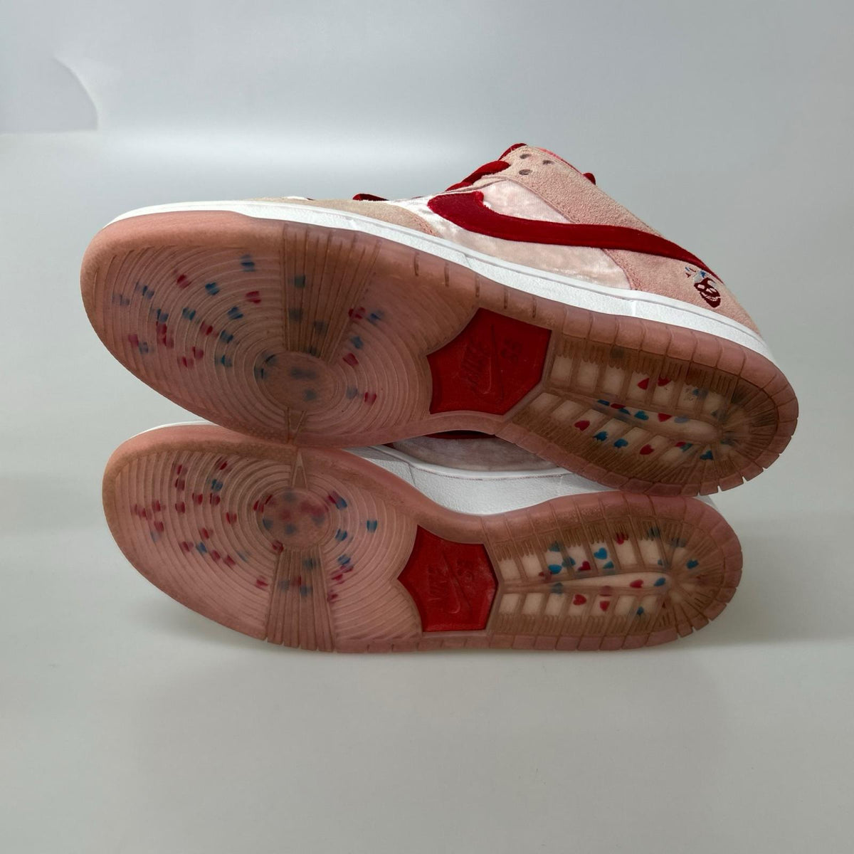 スニーカー ×Strangelove Dunk Low "Valentine’s Day 27cm (US9 UK8 1/2 EU44) ピンク