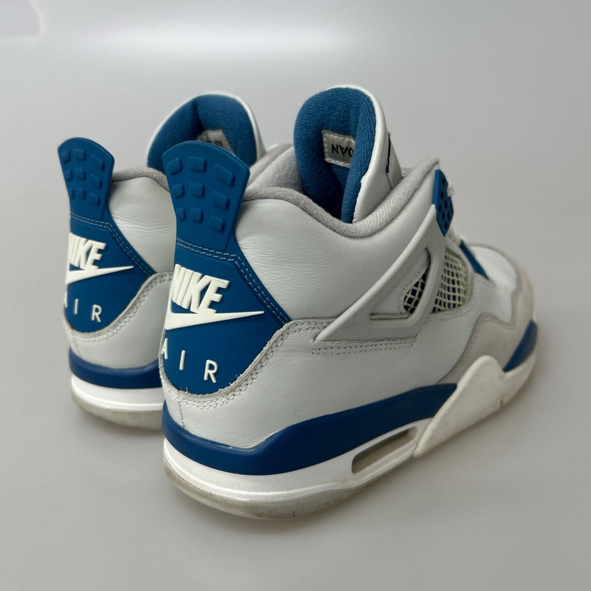 スニーカー AIR JORDAN 4 RETRO "MILITARY BLUE 27.5cm (US9 1/2 UK9 EU45)