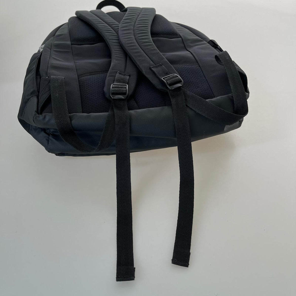 リュック・デイパック M daypack ブラック