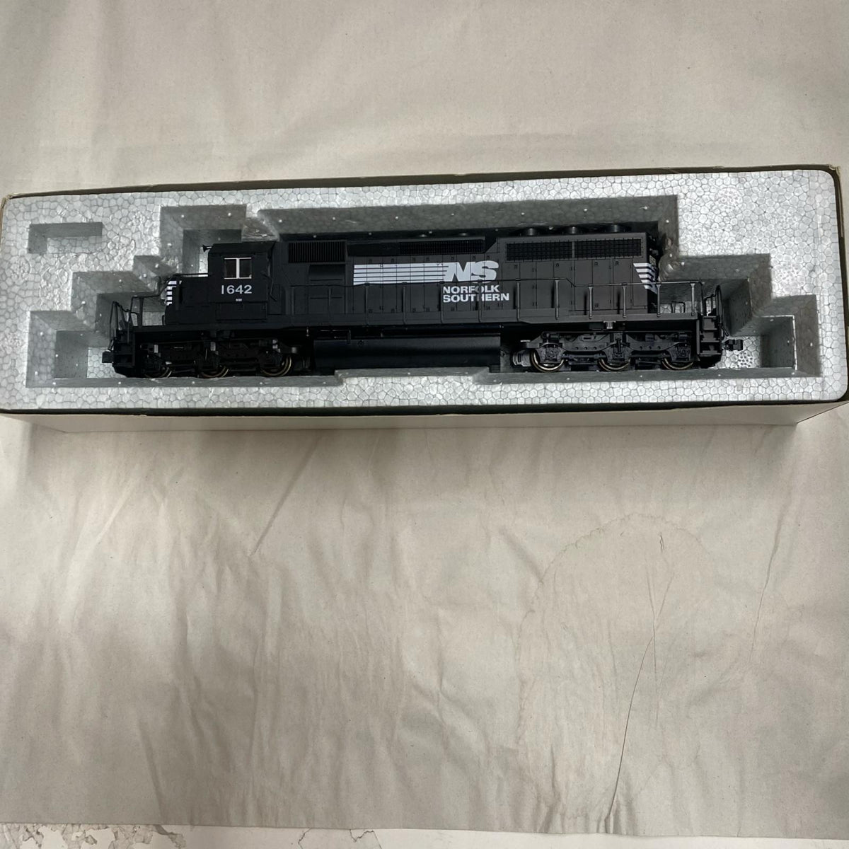 KATOEMD SD40-2 1642Norfolk Southern 鉄道模型車両