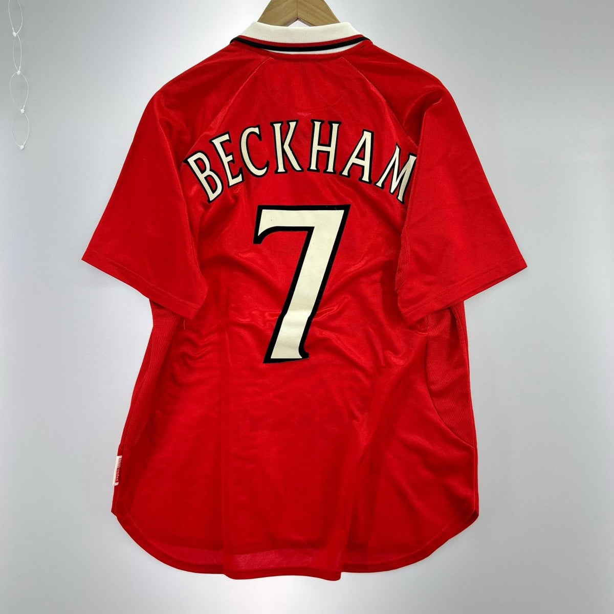 その他トップス ﾏﾝU ﾍﾞｯｶﾑ 1999CL決勝記念 L レッド